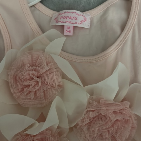 Girls Popatu dress in pink. Size 5-6. Like new - Picture 2 of 3